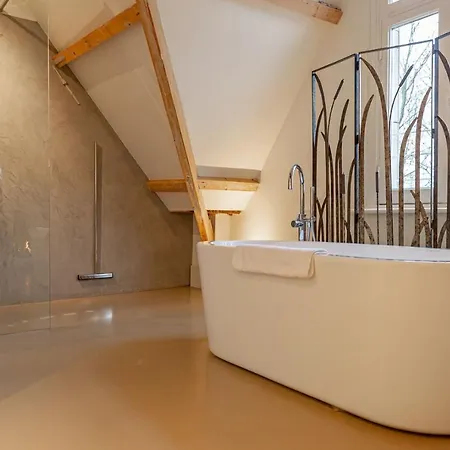 Bossche Stationsweg 2*