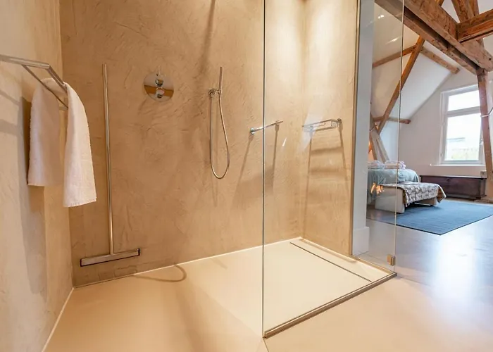 فندق Bossche Stationsweg 2*