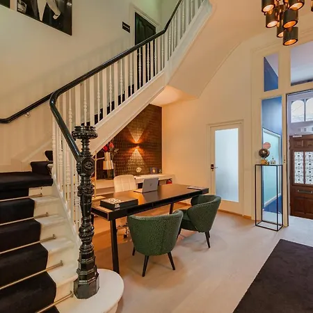 Otel Bossche Stationsweg