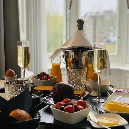 Bossche Stationsweg Otel 's-Hertogenbosch (Den Bosch)